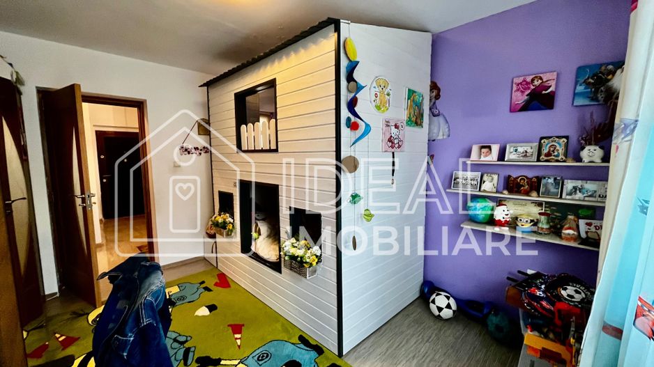 Apartament 3 camere de vânzare – Șelimbăr, zona Pictor Brana - Poză 8