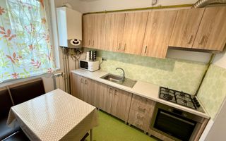 2 camere semidecomandate, balcon, Zona Centrala, Piata Abator, Lukoil - Poză 6