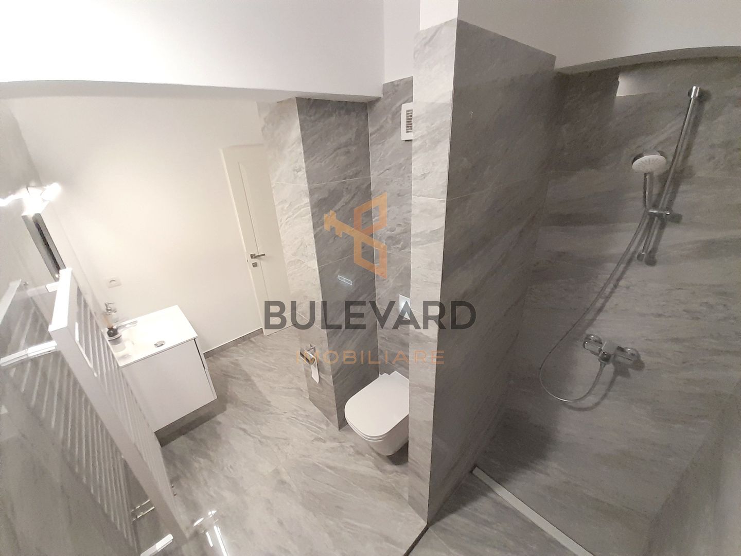 Penthouse de lux 150 mp utili + 200 mp terasa + 2 parcari subterane - Poză 14