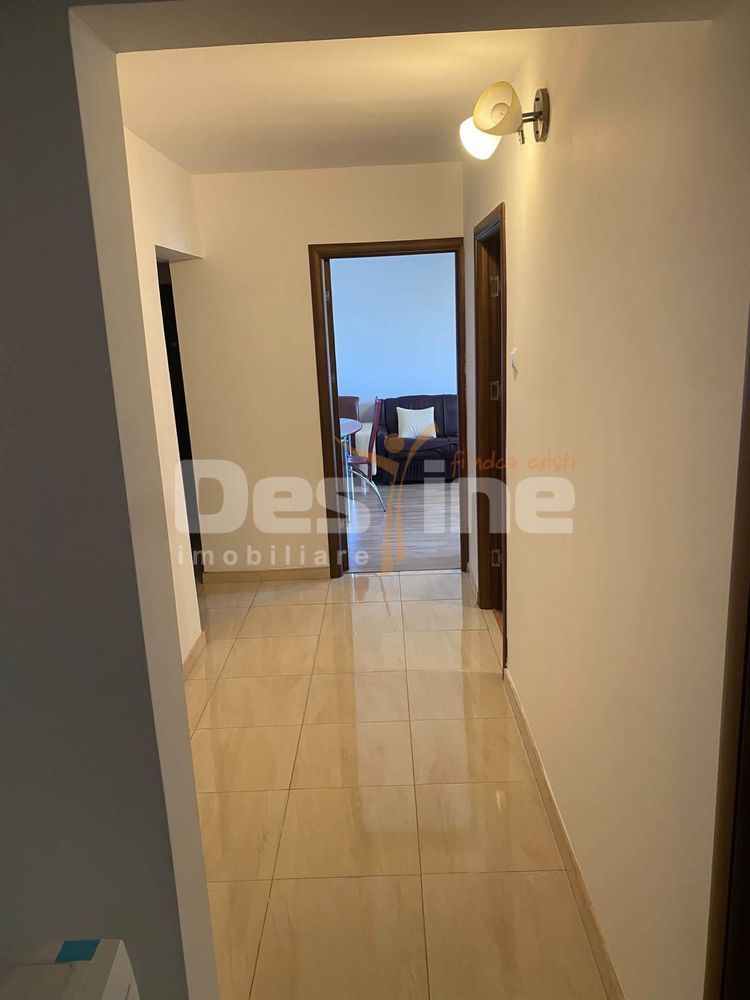 Apartament cu 3 camere de închiriat, zona Tomis Nord, Constanța - Poză 2