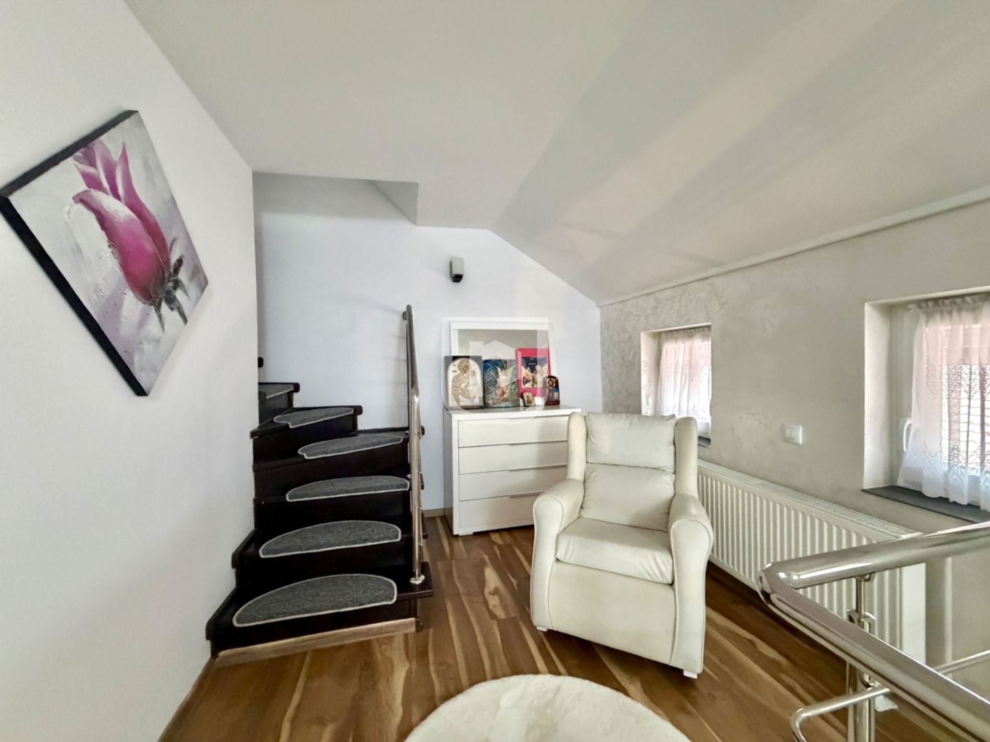 Triplex LUX în centrul Frasin – complet mobilat - Poză 8