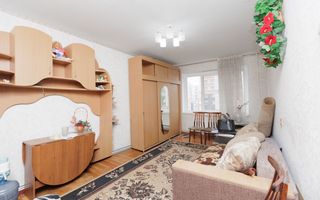 Vânzare, apartament, 3 camere, strada Miorița ,Centru. - Poză 5