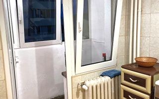 Vând Apartament cu 2 camere decomandat, 2 balcoane, etaj 4, Bucur Obor ✨ - Poză 4