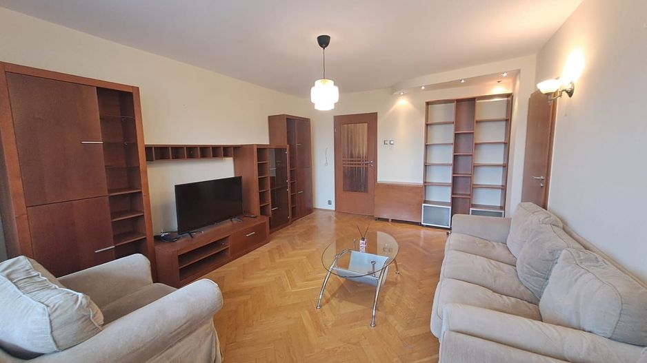Apartament 3 camere Metrou 1 Mai - Poză 1