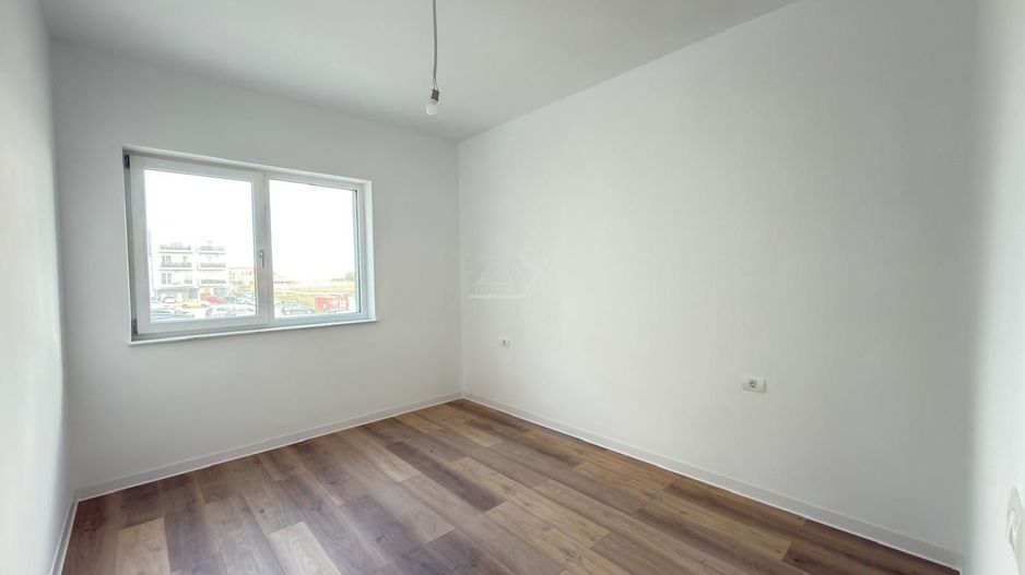Bloc finalizat. Spatiu de depozitare. Loc de parcare. Clima - Poză 7