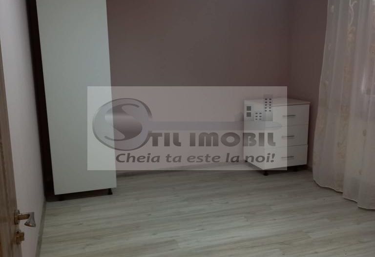 Casă zonă Tătărași - 750 euro - Poză 8