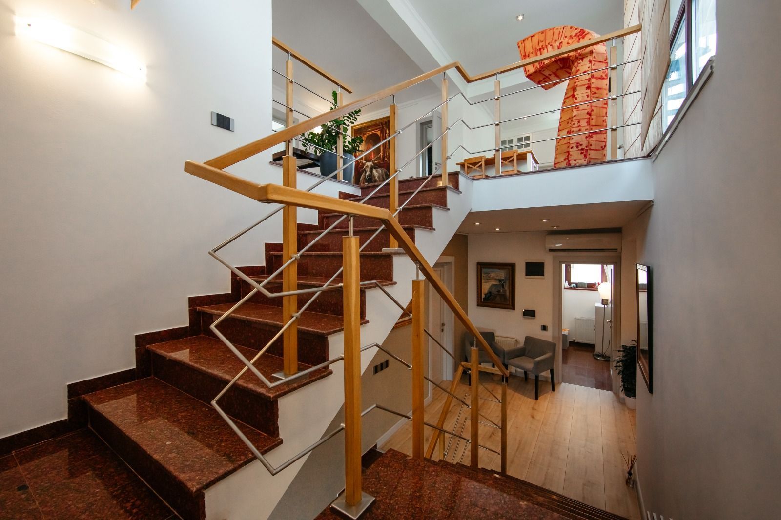 Vilă modernă  cu curte generoasă în Iancu Nicolae - Poză 21