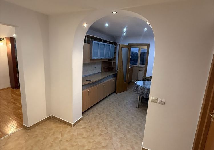 De inchiriat apartament cu 3 camere , Zetarilor sector4 - Poză 4