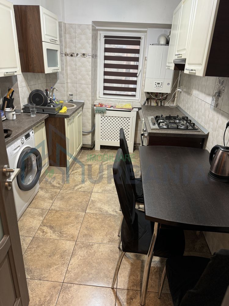 Camera libera in apartament cu 4 camere - Poză 6