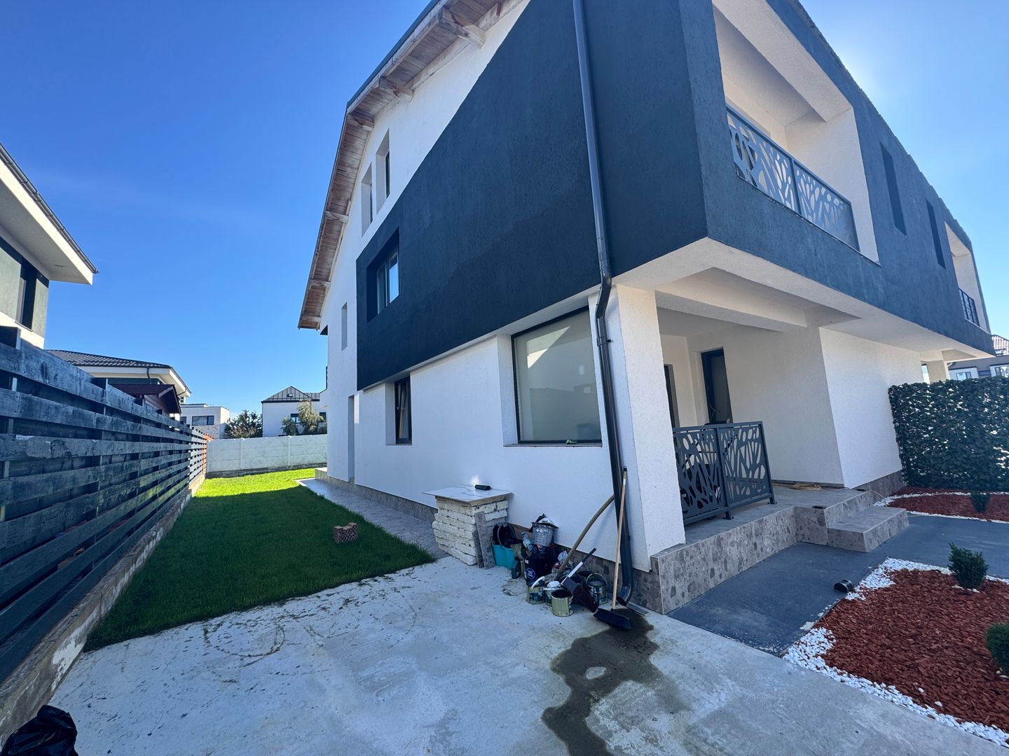 Vila 5 camere Otopeni Central-bucatarie si finisaje incluse - Poză 25