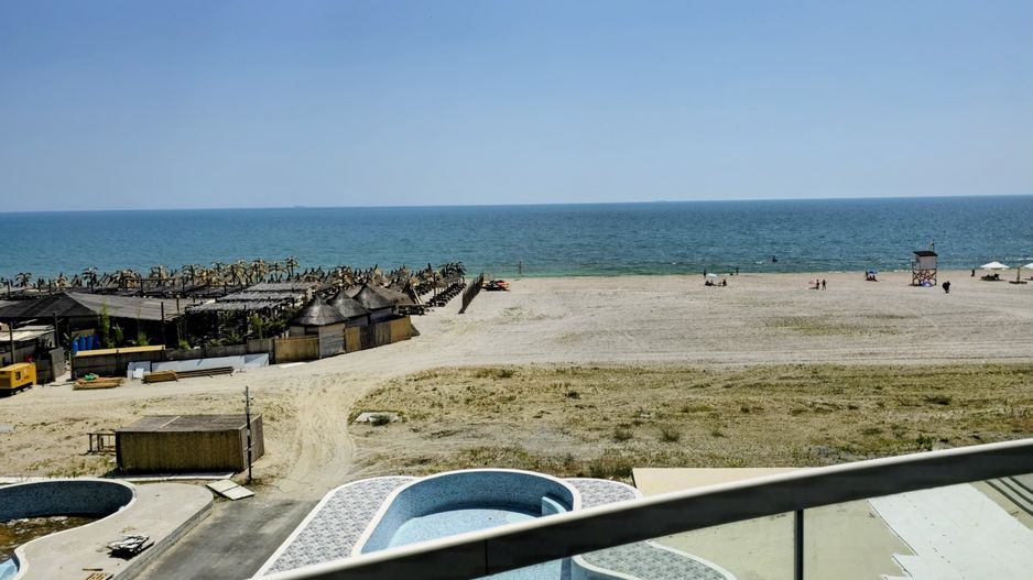 Apartament de lux cu 3 camere în Resort White Sea – Mamaia Nord - Pe malul marii - Poză 13