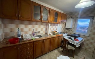 Apartament de 3 camere, decomandat, 65mp, zona strazii Campului - Poză 2