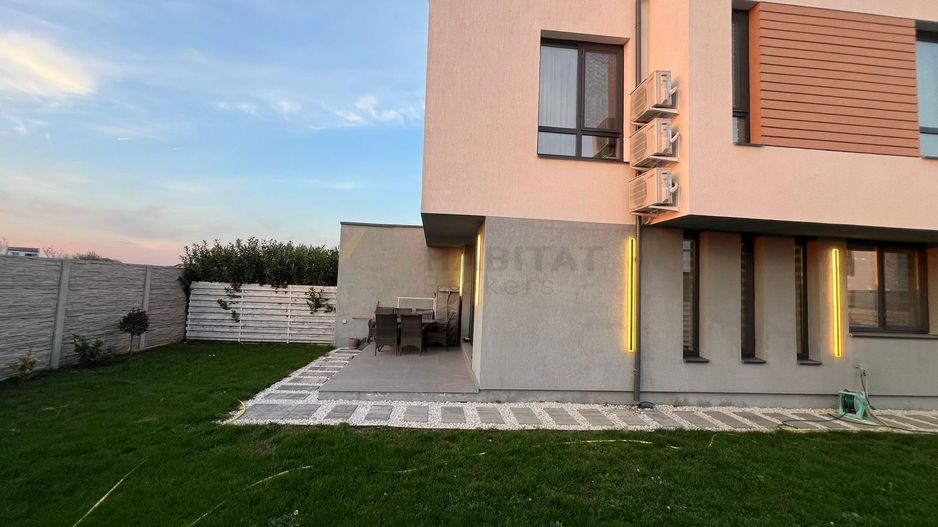The Class Villas 1 – Vilă modernă de închiriat în Tunari - Poză 18