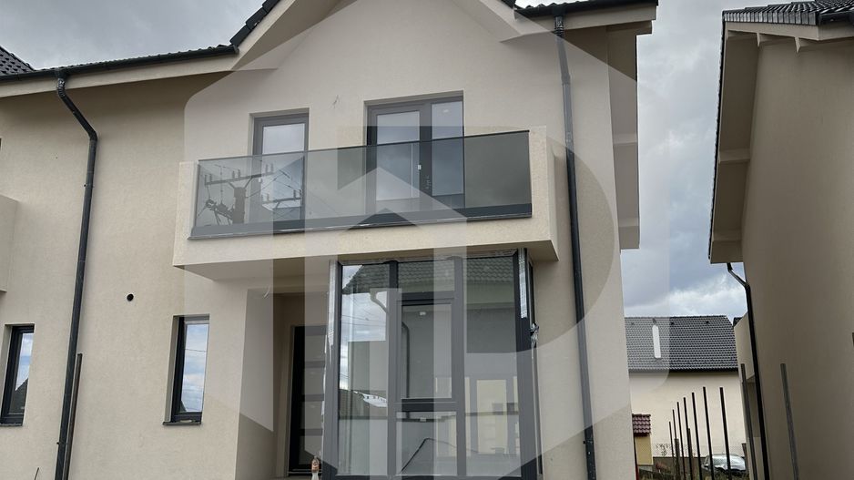 Cristian | Duplex |118mpu+ Mansarda amenajata | La Cheie| 158mp Teren - Poză 5