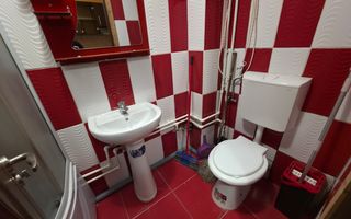 Camera de camin cu hol si baie proprie - etaj 4 - Poză 4