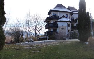 In locatia de basm: - Pestera, Moieciu, Brasov, utilitati, accesibilitate - Poză 32