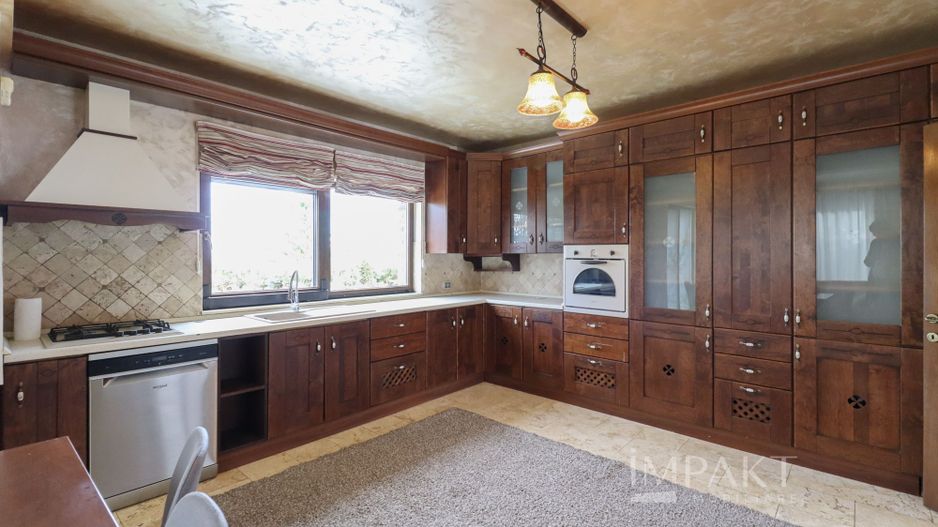 Casa deosebita cu teren de 900mp in cartierul Faget - Poză 9