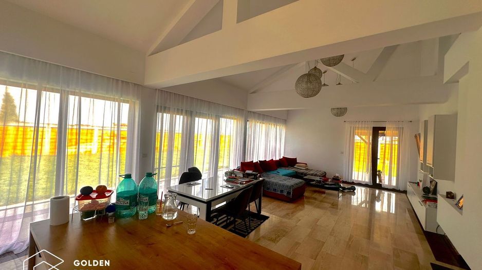 Oportunitate! Vila de lux, Livada, P+E, 5 camere, teren 957mp - Poză 4