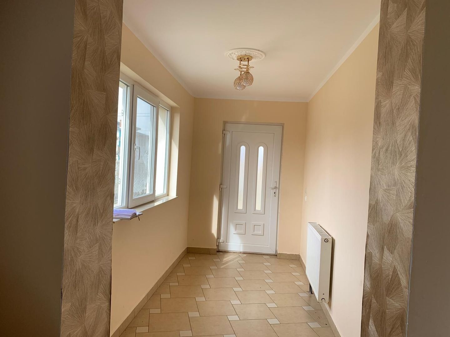 Duplex premium în vatra veche a localității Moșnița Veche - Poză 3