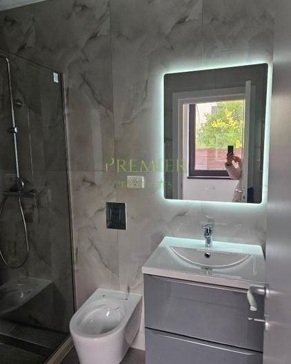 CLADIRE BIROURI SAU COMERCIAL | 550 MPU | 22 CAMERE 10 BAI 8 PARCARI | DAMAROAIA - Poză 8