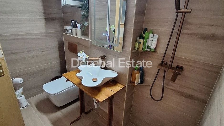 Apartament 2 camere Titan 58 mp etaj 8/10 1978 - Poză 7