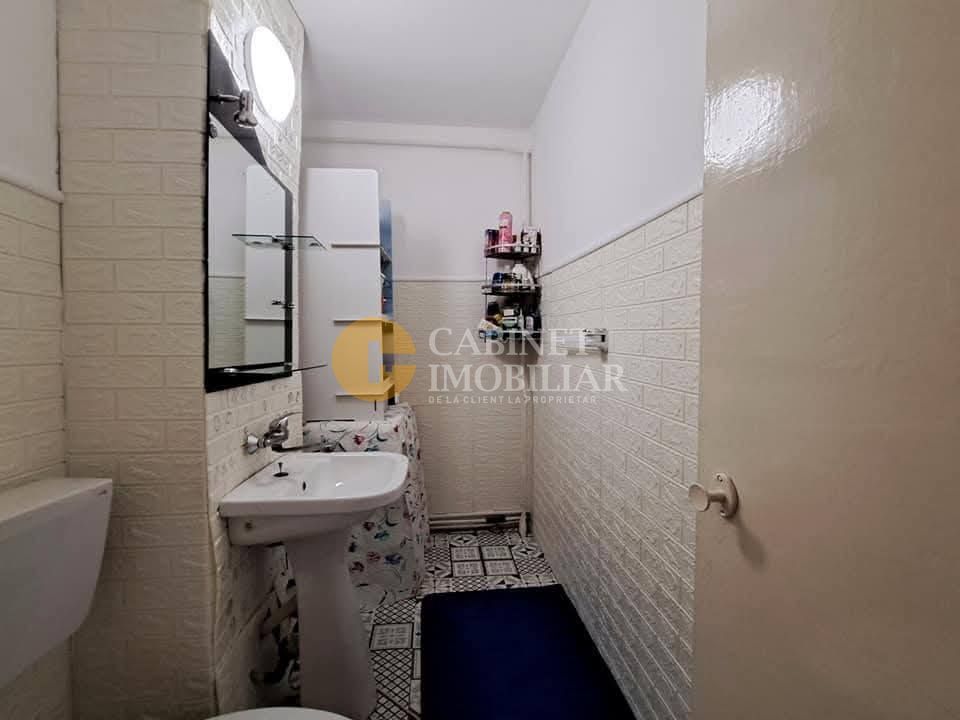 4 camere - decomandat - 1986 - loc de parcare - Poză 7