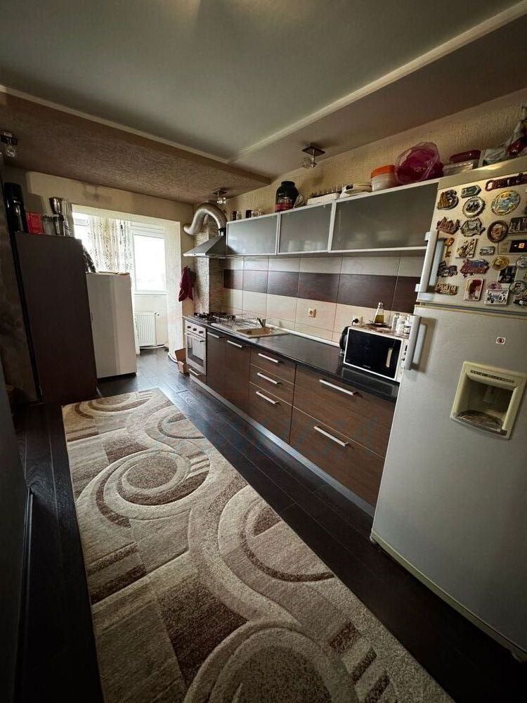 Vanzare apartament 3 camere, zona Ultimul Leu, 72 mp, 115.000 EURO - Poză 3