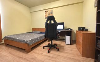 2 camere, Horea, Facultatea de Litere - Poză 1