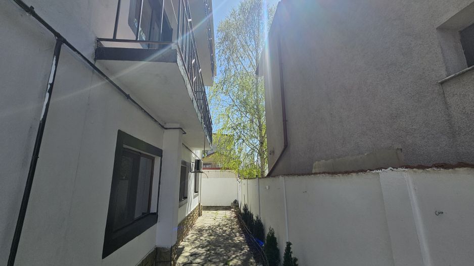 Pensiune de vanzare/Eforie Nord/la 10 minute de plajă – 17 camere - Poză 12