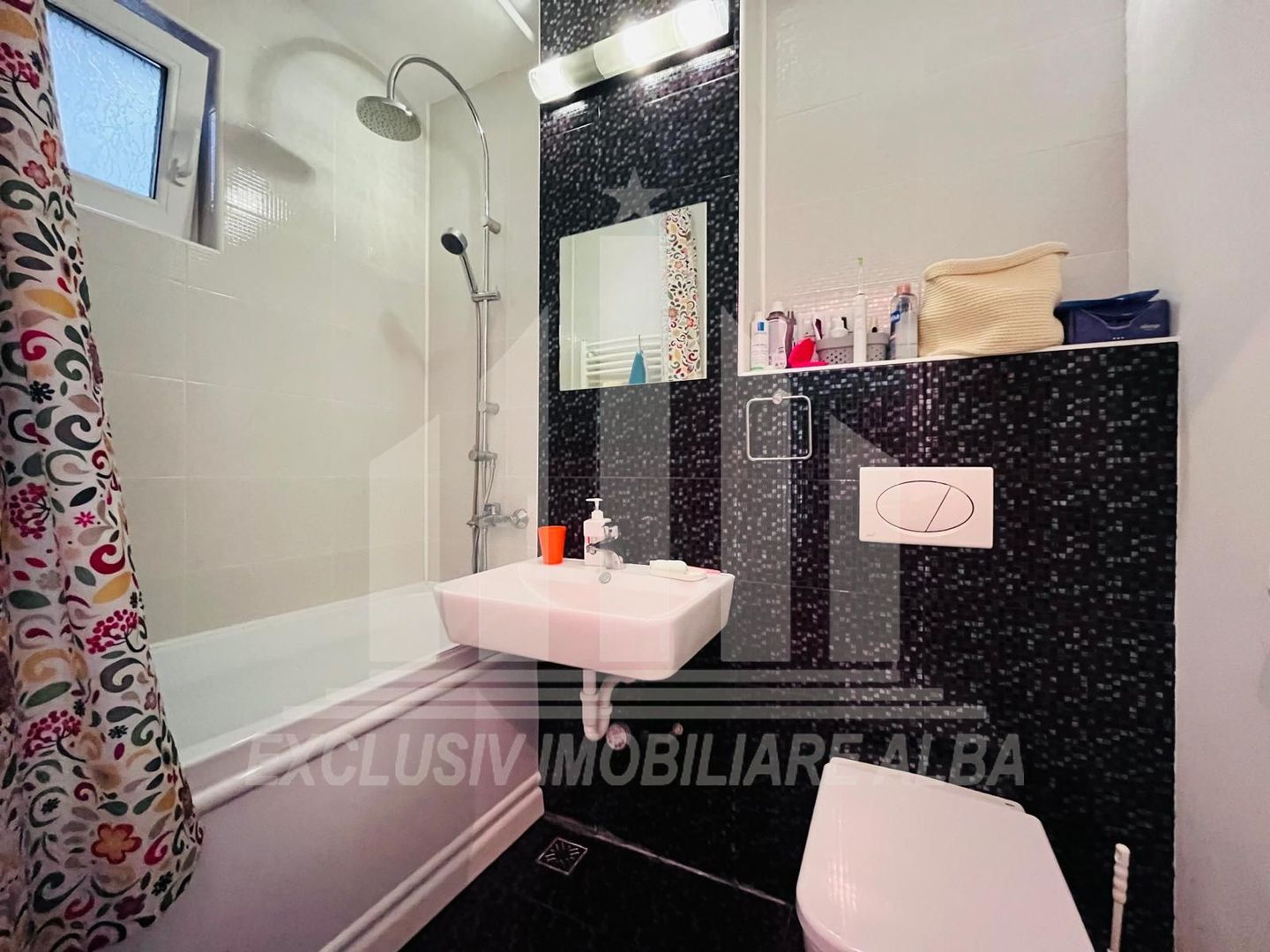 Apartament cu 3 camere, etaj 1, Cetate - Poză 9