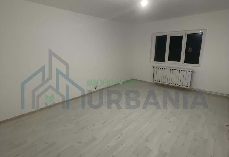 Apartament 3 camere renovat, Tomesti – vanzare - Poză 2
