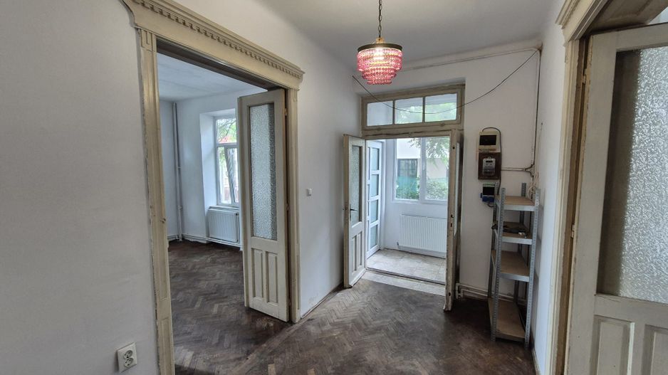 Casa 180 mp - parcul Carol - str. Lamaitei - Poză 6