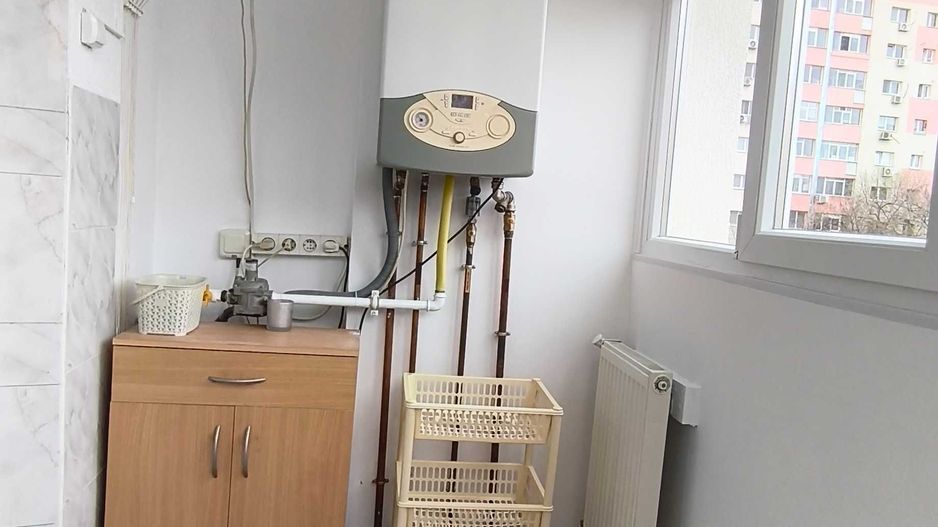 apartament 3 camere decomandat, situat in Tei - Poză 5