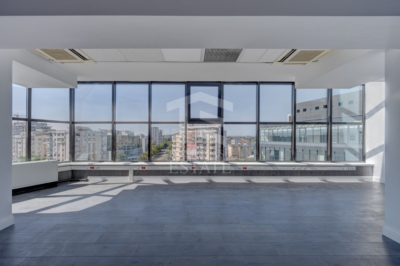 PLOIESTI -ultracentral | Spatii comerciale de inchiriat de la 21mp - Poză 8