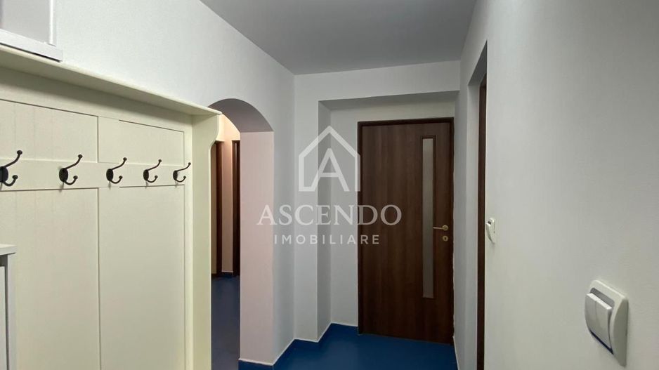 Apartament 4 camere | Etaj 1 | Bulevard principal | Alexandria - Poză 12