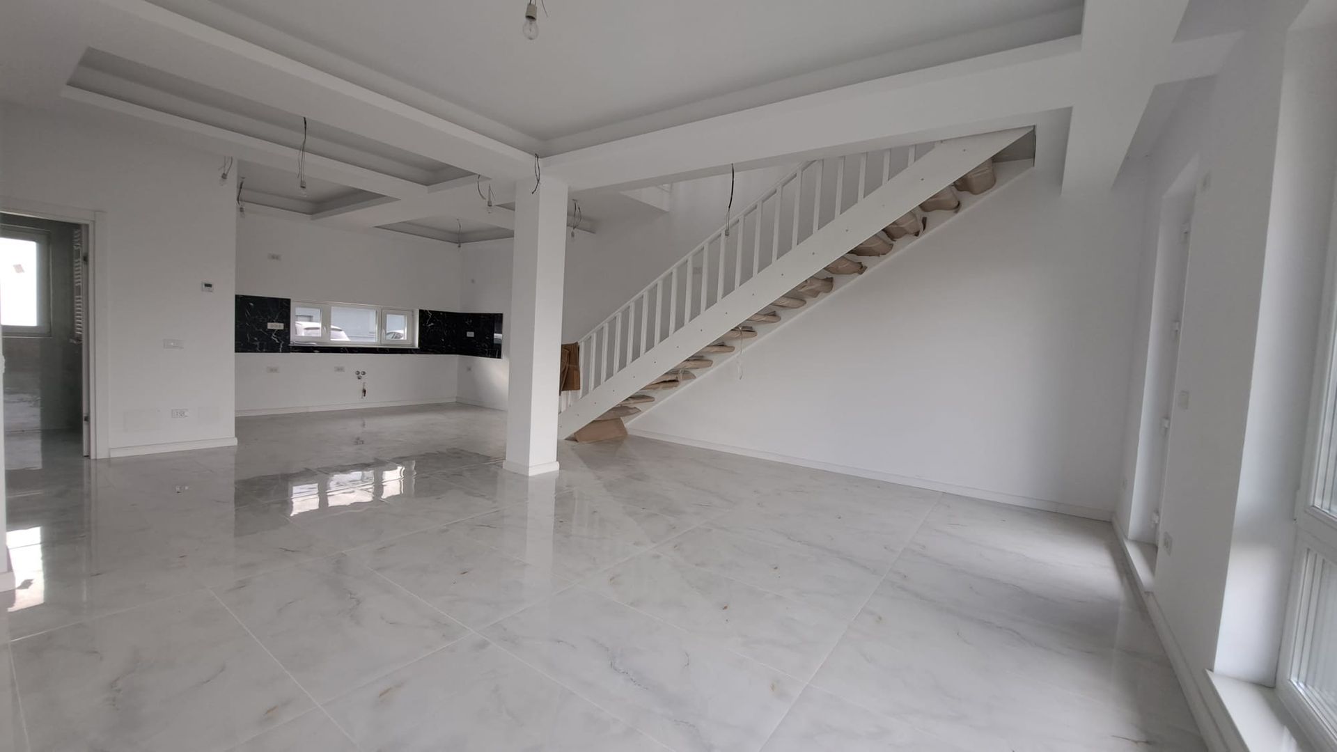Casa Premium zona Nord | 4 camere | Otopeni - McDonald's - Poză 3