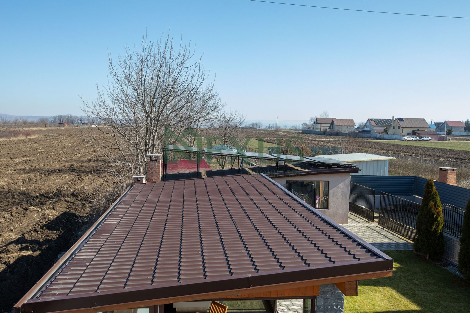 Casă/Vilă modernă de vânzare la intrare în Bogdan Vodă, județul Bacău. - Poză 56