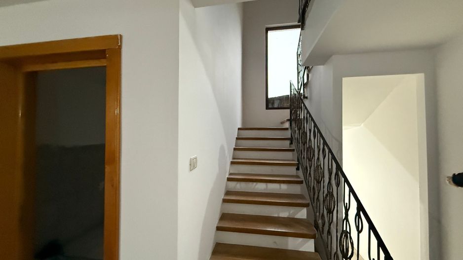 CASA DE INCHIRIAT RADAUTI | IDEAL PENTRU CRESA DE COPII | - Poză 4