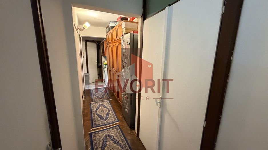 Decomandat. La 2 pasi de Shopping City. 2 bai - Poză 7