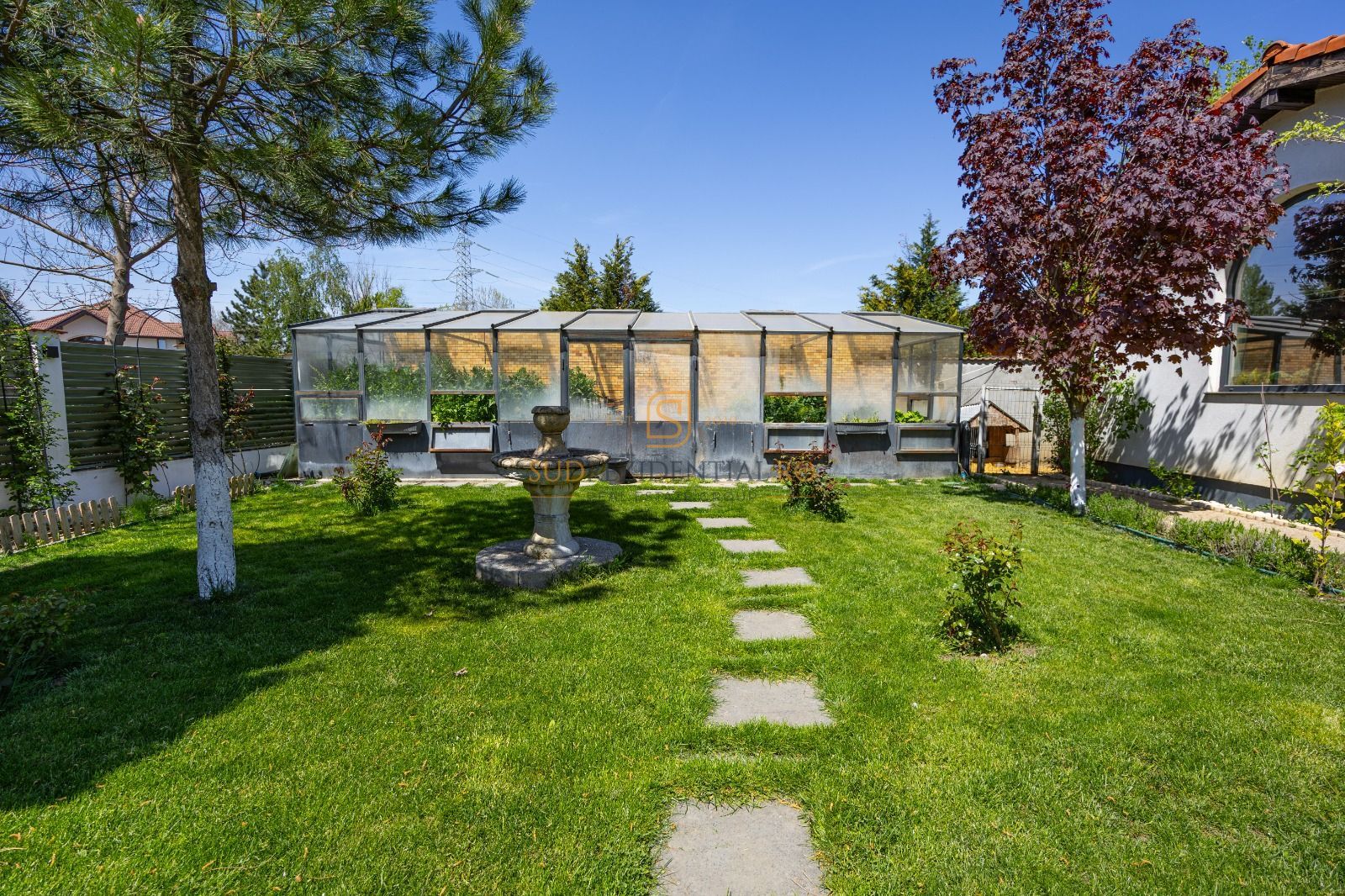 Resedinta spectaculoasa  – Vila exclusivista deschidere directa la lac - Poză 46