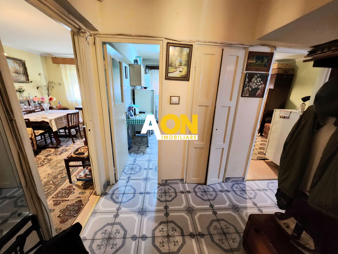 De vanzare apartament 2 camere, parter, zona Cetate - Poză 7