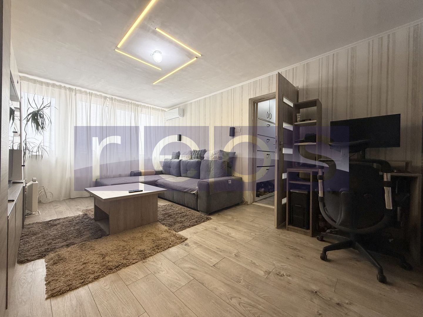VÂNZARE 3 CAMERE | ZONA TITAN | MOBILAT ȘI UTILAT - Poză 1