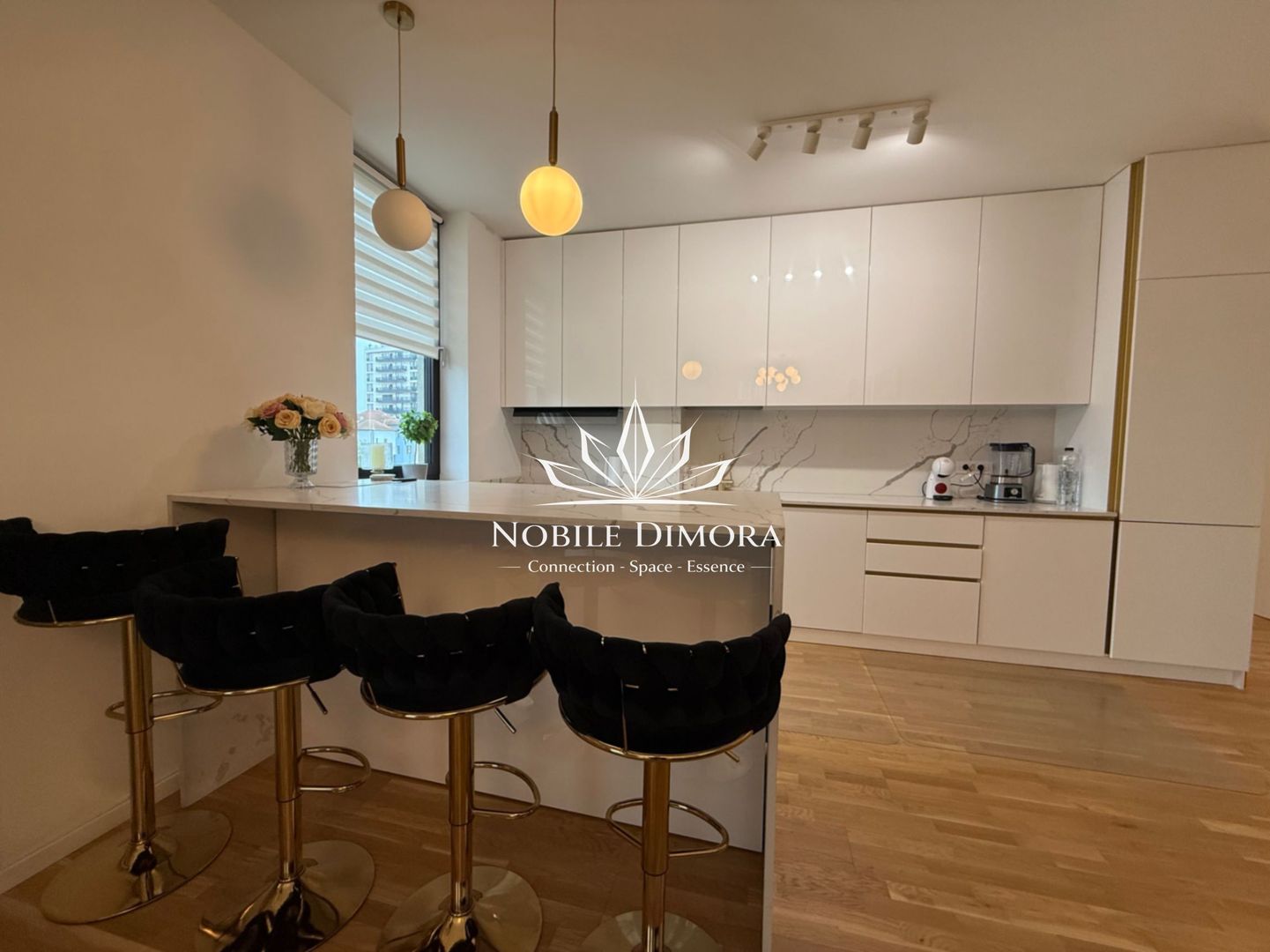 ISHO - Apartament cu 4 camere de lux, 2 bai, 2 balcoane, parcare privata - Poză 5