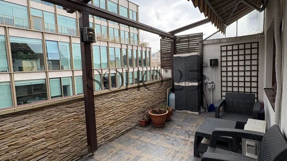 Universitate   Apartament 3 camere, terasă 18 mp, boxă mare 48 mp, mobilat complet - Poză 1