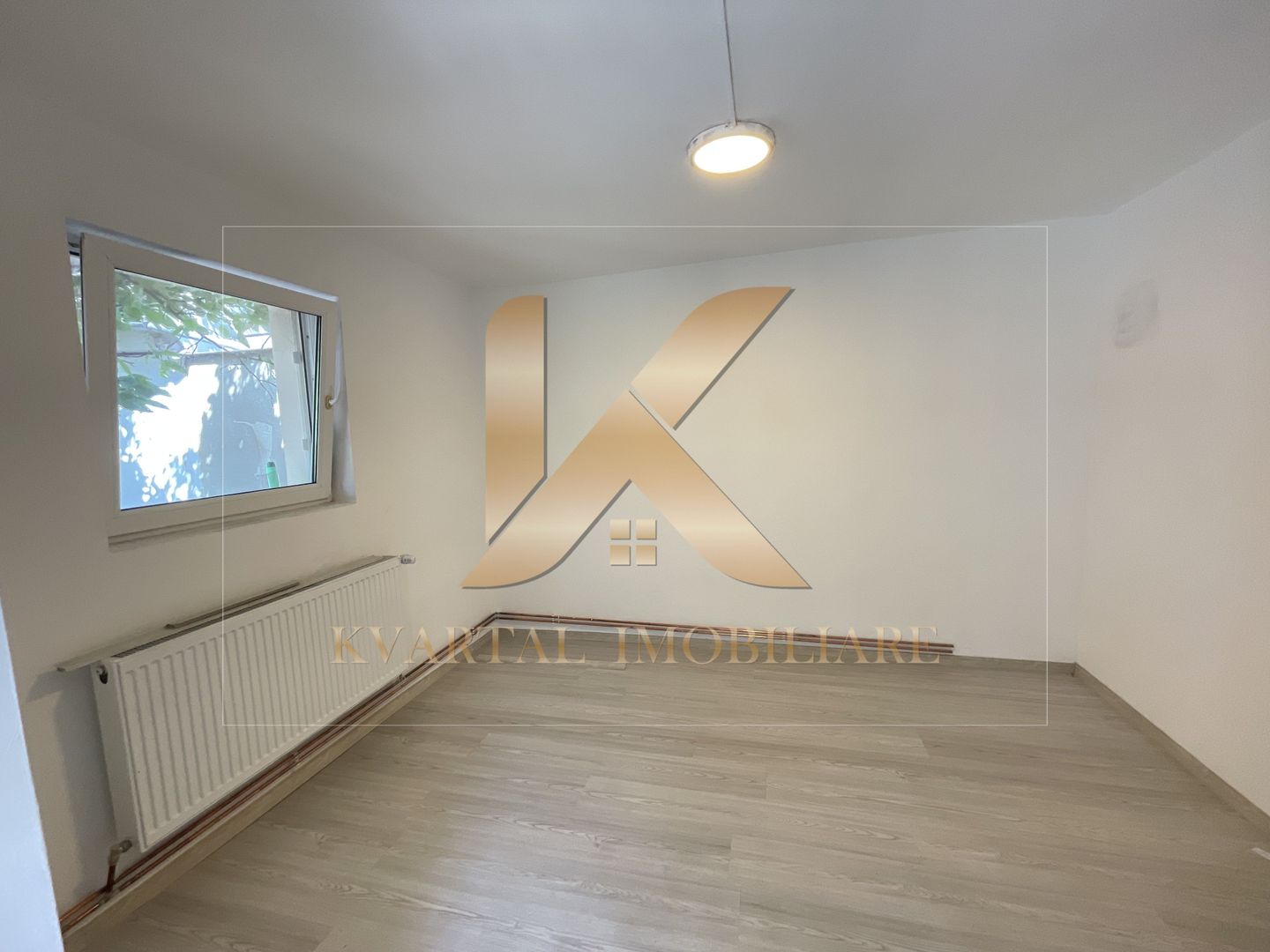 Casa individuală renovată 2 camere, 300mp teren. Zona Aradul Nou! - Poză 5