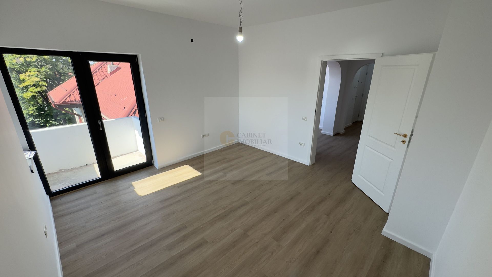 4 camere + birou | Biserica Casin | 110mp total | Renovat 2025 - Poză 1