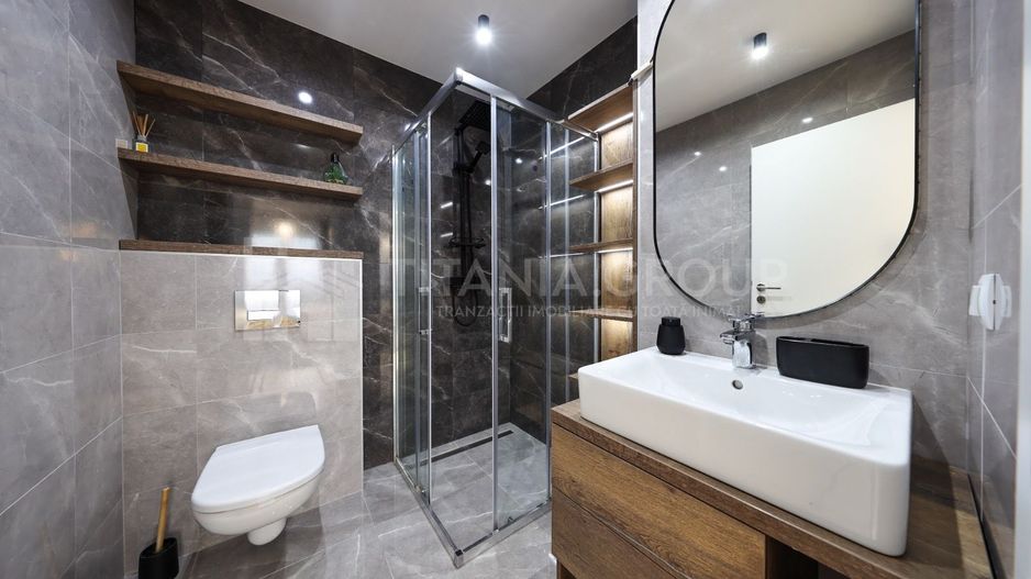 Apartament cu 3 camere, 2 bai, mobilat lux - zona Coresi - Poză 6