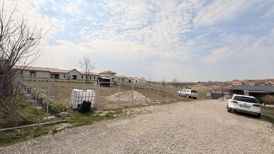 Teren intravilan 540mp  Balotesti Lac - Poză 3