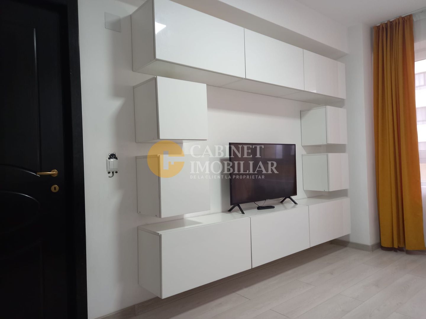Apartament Cu 3 Camere Etaj 6 Zona Cug - Poză 1