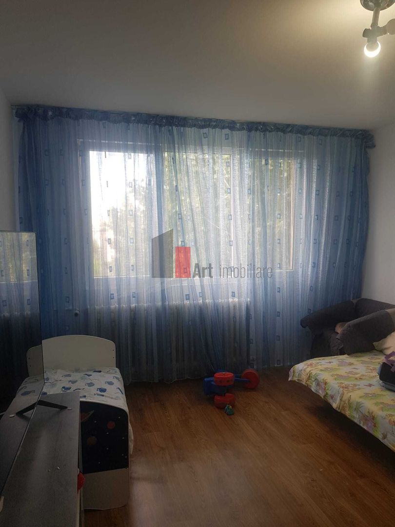 Vânzare apartament 4 camere Drumul Găzarului - Poză 8